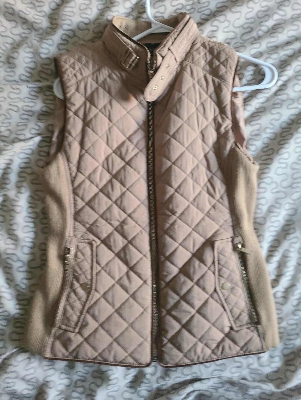 Zara Woman Quilted Puffer Vest Beige/Taupe Size Medium